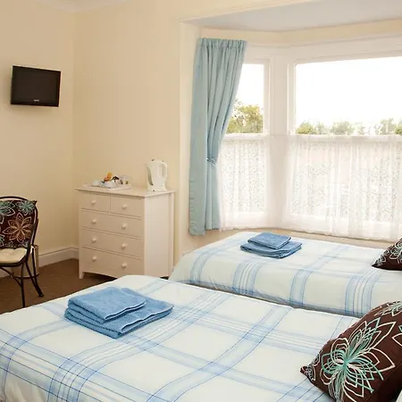 Binton 4* Filey