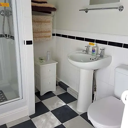 Binton Panzió 4*