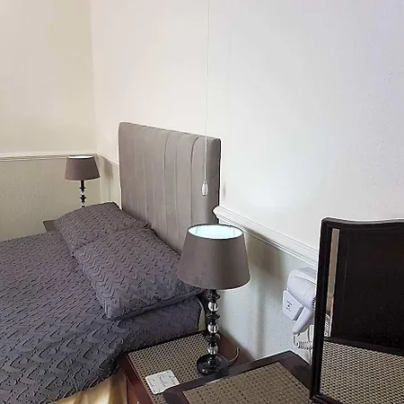 Binton Panzió 4*