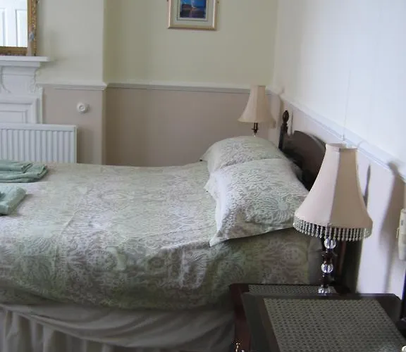 Bed & Breakfast Binton 4*